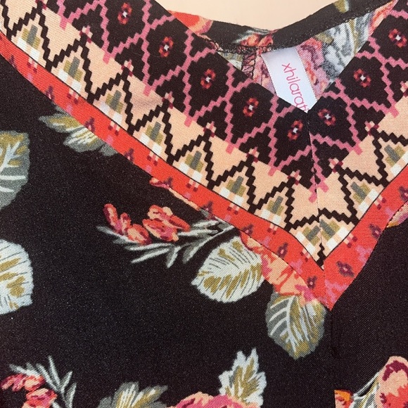 Xhilaration jumpsuit black floral adjustable straps, slit wide pants size 1X - Picture 5 of 10